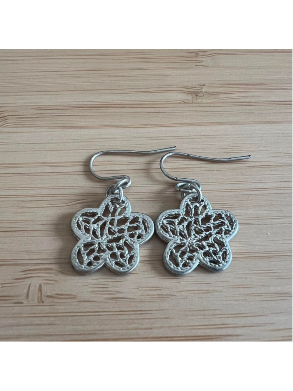 Gold tone flower earrings